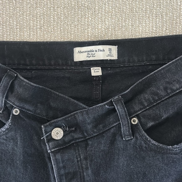 Abercrombie Curve Love Dad High Rise Jeans - black - Picture 2 of 5